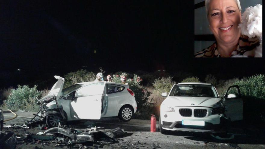 Los coches, tras el accidente y, arriba, la fallecida.