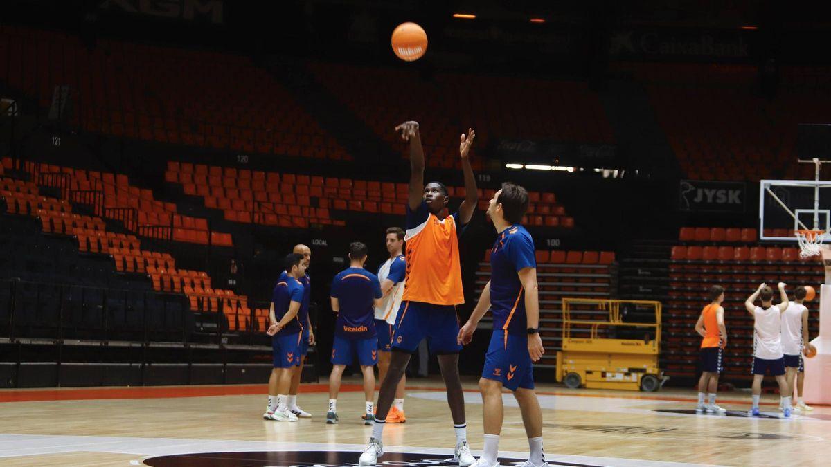 Primer test de pretemporada para el Valencia Basket Primer test de pretemporada para el Valencia Basket