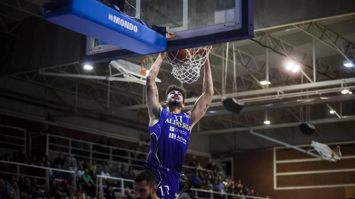 Marc Martí, en un partido con el Alimerka Oviedo