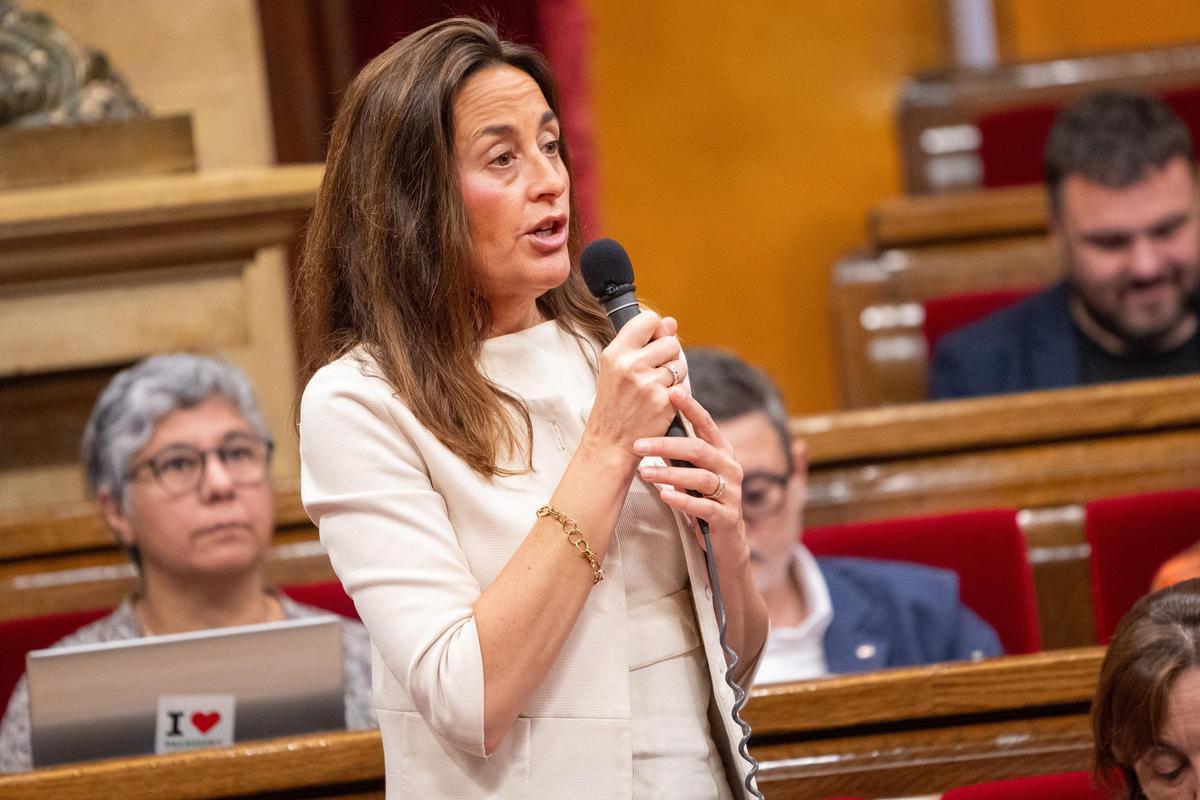 La consellera de Educación, Ester Niubó, este miércoles en el Parlament.