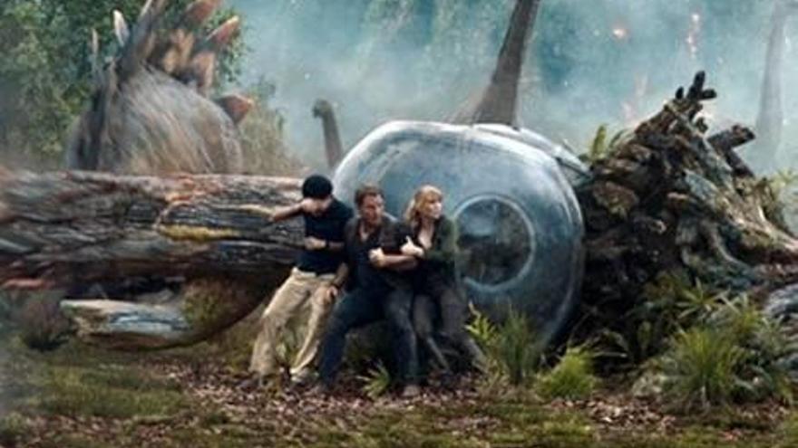 Una de les primeres imatges de la nova entrega de «Jurassic World», dirigida per J.A Bayona.
