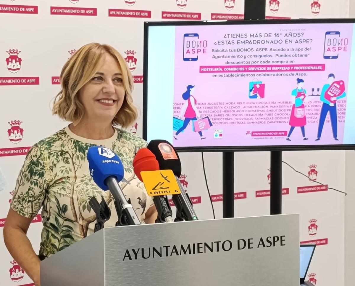 La concejala de Mercado y Comercio de Aspe, Antonia García.