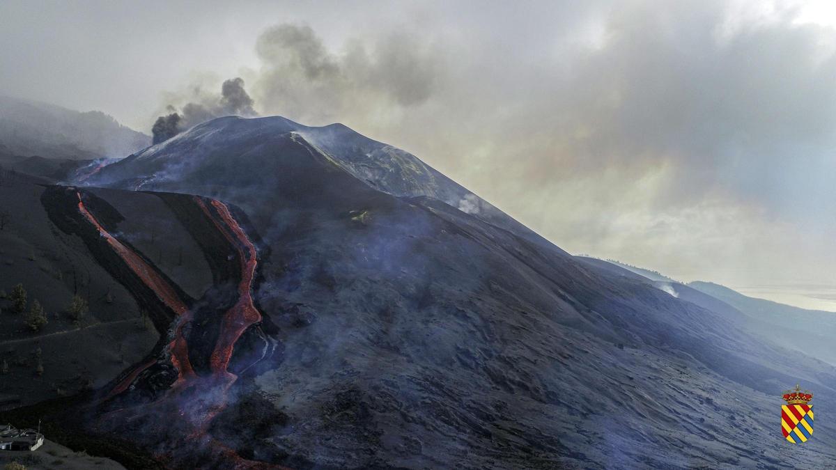 El cono principal del volcán de la La Palma.