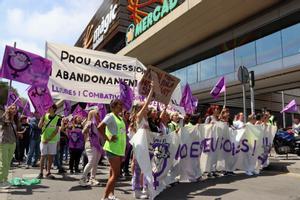 «No esteu soles»: així va ser la manifestació contra les agressions sexuals al Màgic Badalona