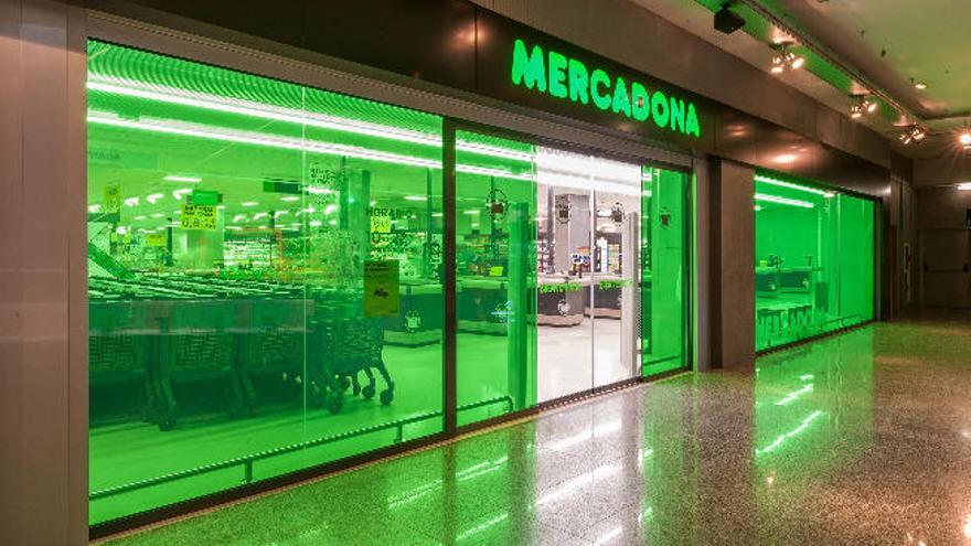 Mercadona y Uconpa fomentan la alimentación saludable con la entrega de dípticos