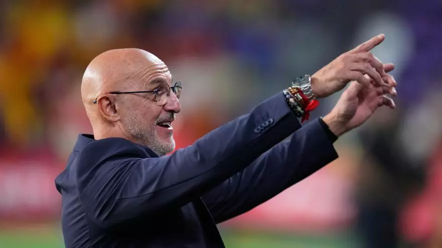 Luis de la Fuente: "El público español tiene muy buen gusto por el fútbol y por los futbolistas como Pedri"