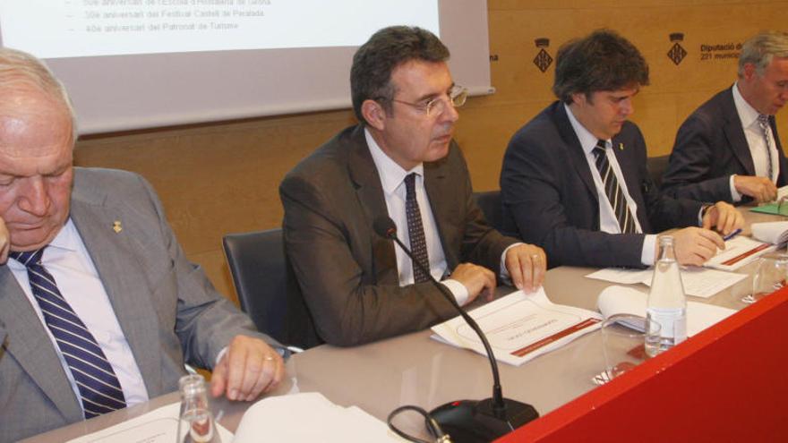Pere Vila (segon per la dreta) amb els vicepresidents Fermí Santamaria, Miquel Noguer i Albert Piñeira.