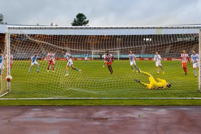 El Compos sume y sigue, aunque con sufrimiento