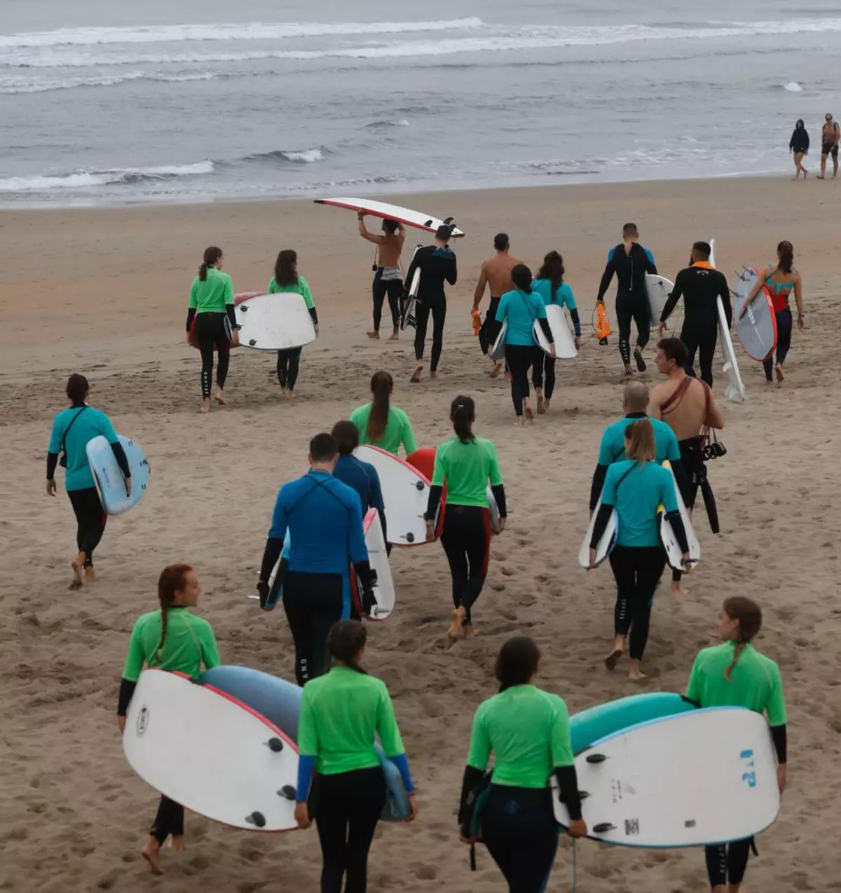 Alivio en Salinas por la orden judicial de precinto al club de surf  que operaba sin licencia