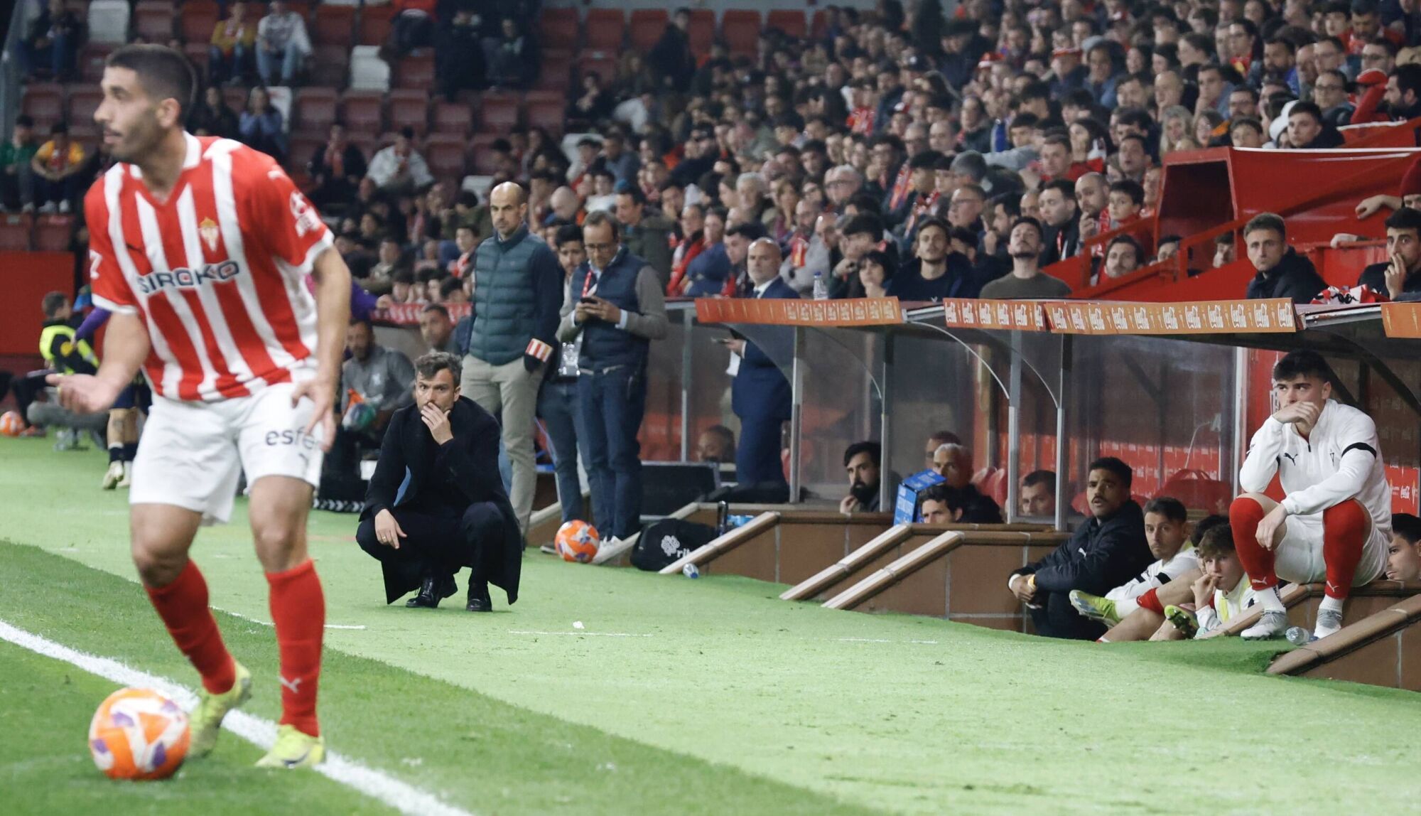 EN IMÁGENES: El Sporting - Tenerife disputado en El Molinón