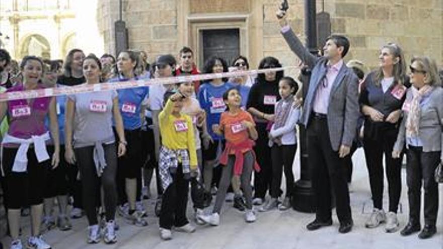 UNAS 800 MUJERES PARTICIPAN EN LA ‘CURSA DE LA DONA’