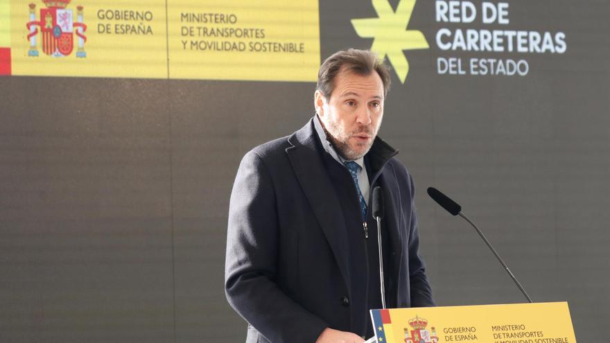 Óscar Puente: &quot;La segunda pista del aeropuerto de Alicante-Elche se hará cuando Aena lo considere necesario&quot;