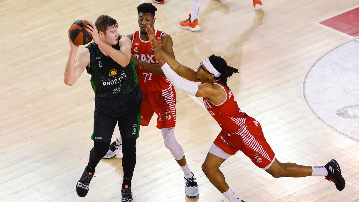 El Baxi Manresa doblega el Joventut en el derbi català al Congost El Baxi Manresa doblega el Joventut en el derbi català al Congost