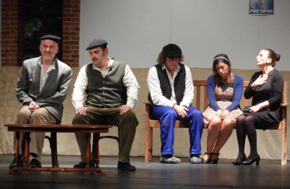 Un momento de la actuación de «Chanclos Asgaya».