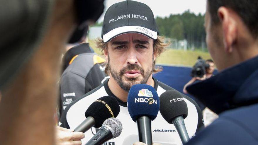 Alonso cambia cuatro elementos mecánicos y tendrá sanción