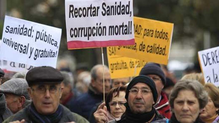Imagen de una protesta en demanda de atención a los enfermos.
