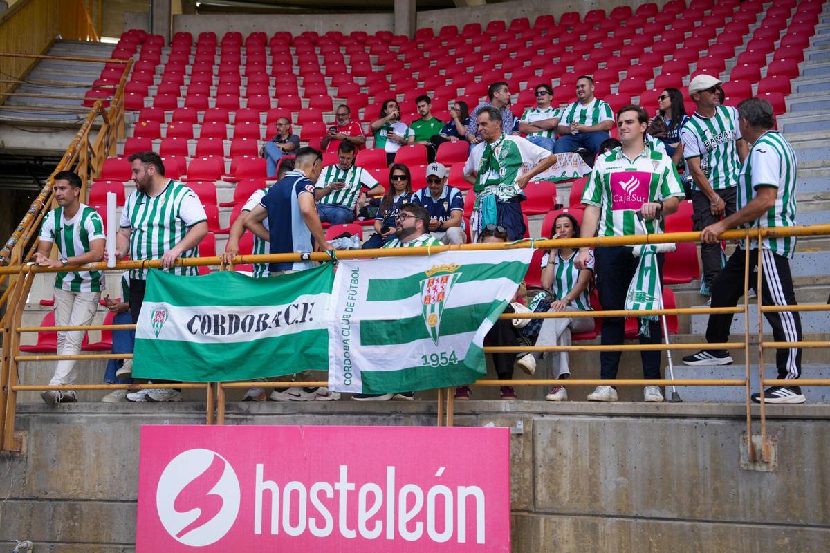 Cultural Leonesa-Córdoba CF: las imágenes del partido de LaLiga Hypermotion