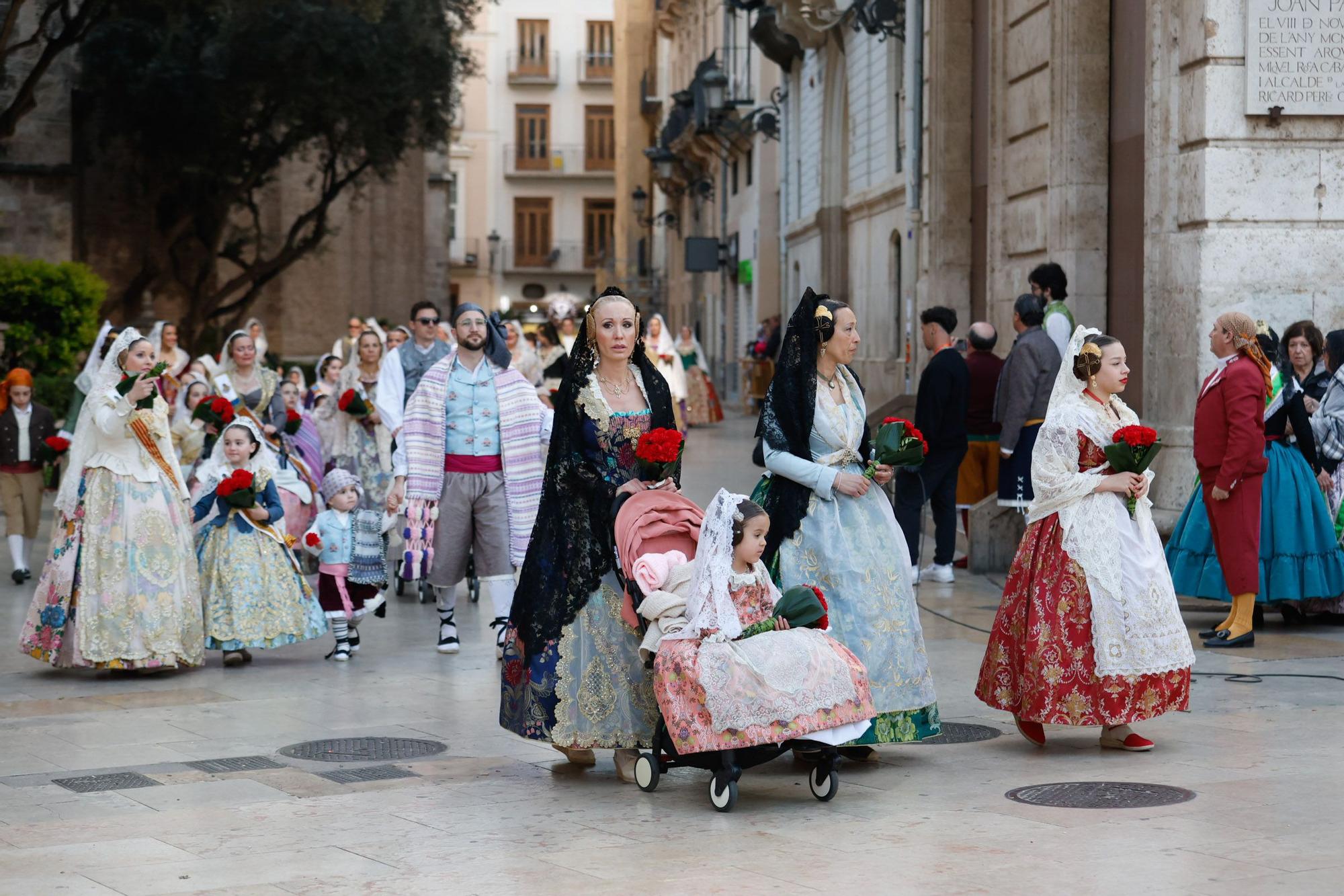 Búscate en el primer día de la Ofrenda en la calle San Vicente entre las 18:00 y las 19:00