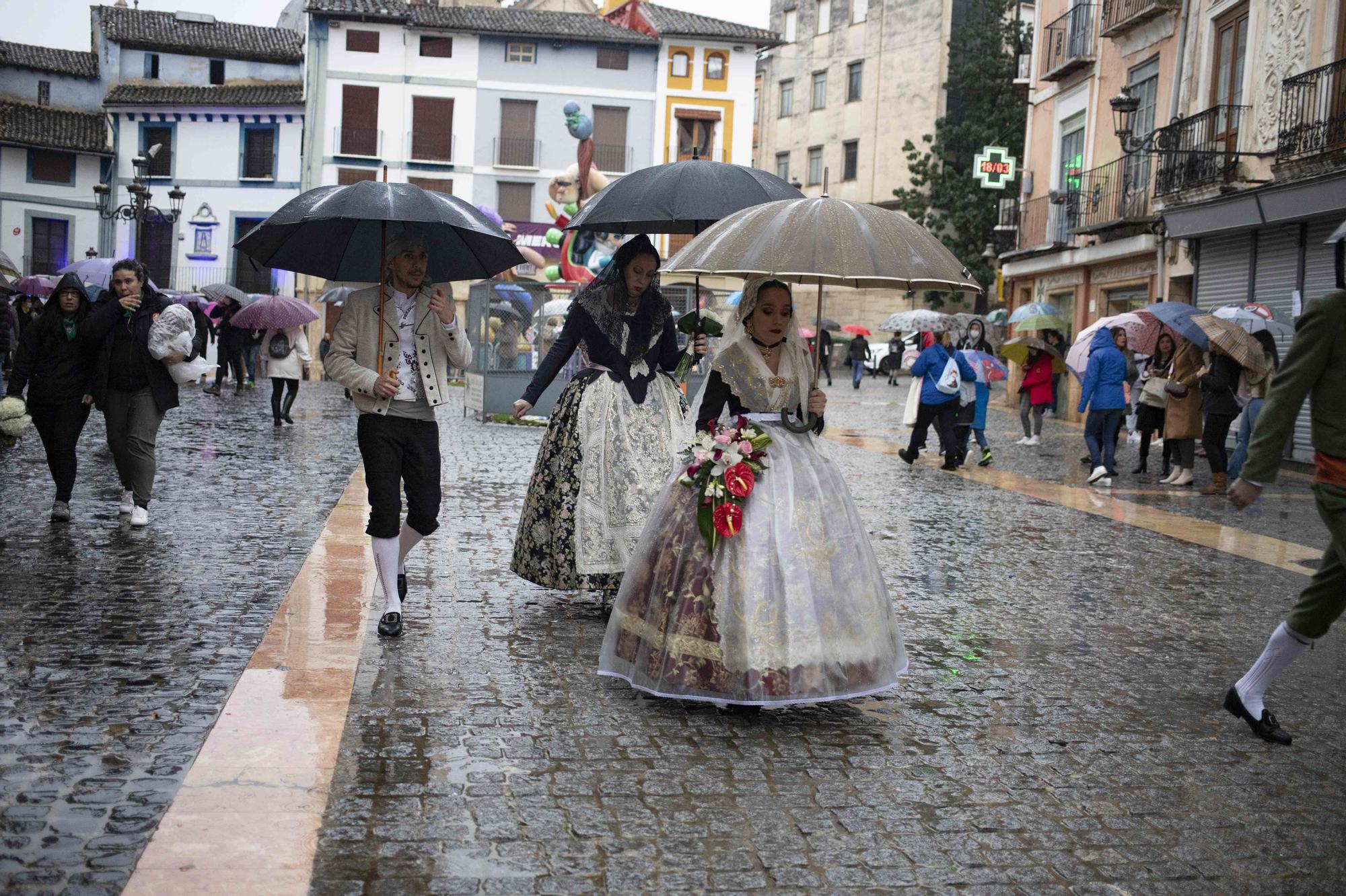 Una Ofrenda pasada por agua en Xàtiva