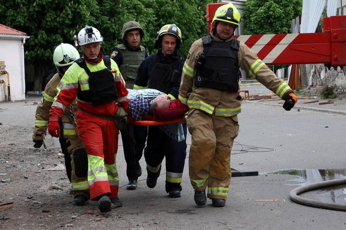Secuelas del ataque ruso con misiles en la región de Dnipropetrovsk Secuelas del ataque ruso con misiles en la región de Dnipropetrovsk