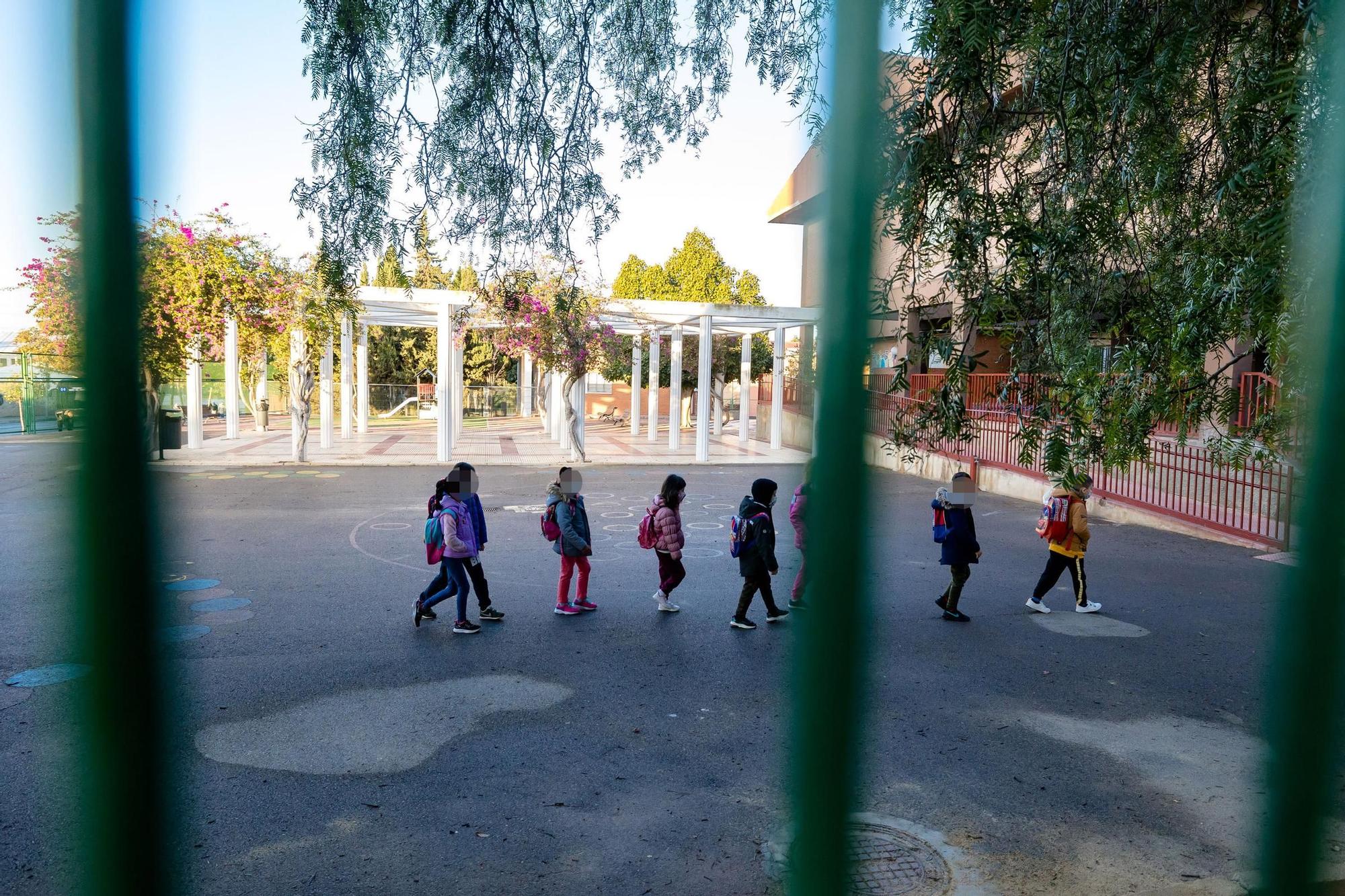 Primeros padres que vacunan a sus hijos de 5 años: "Hay que parar el covid"