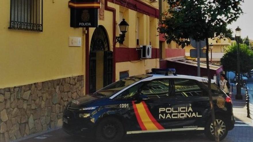 Detenido un matrimonio por dejar solos a sus tres 