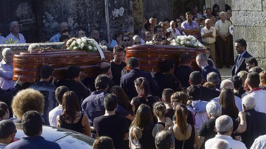 Un entierro conjunto para el matrimonio de Pontevedra