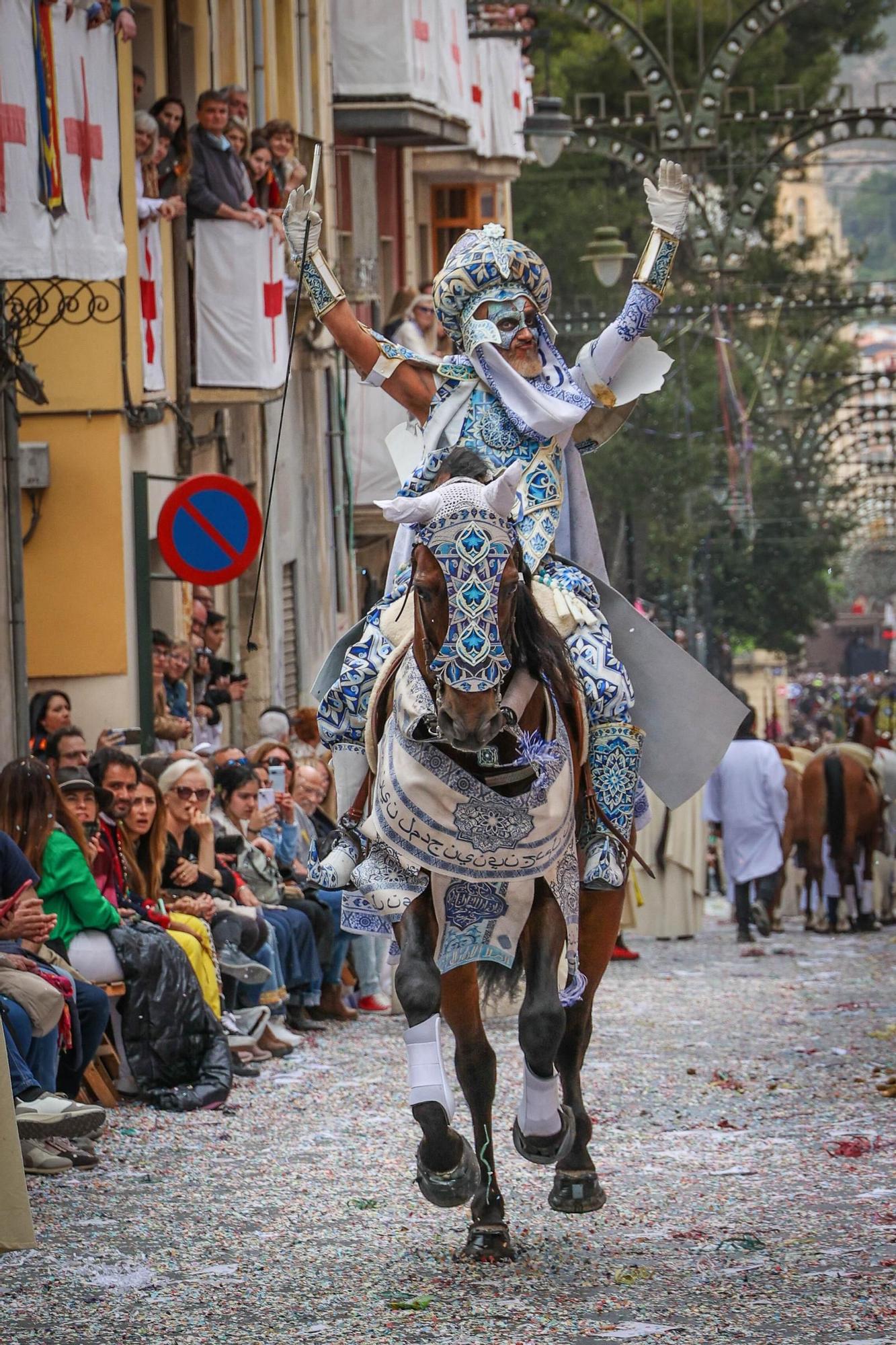 La Entrada Mora de Alcoy devuelve a la vida a Al-Azraq