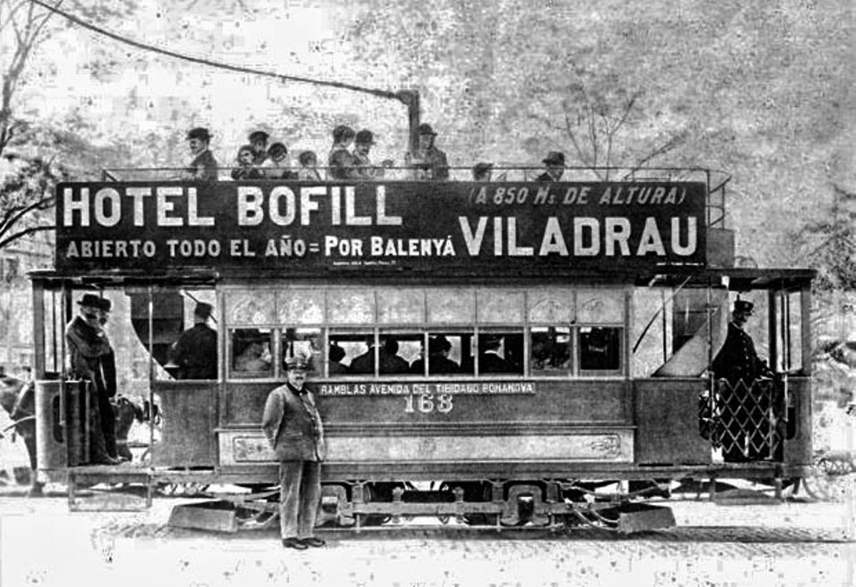 Imatges d'arxiu de l'històric hostal Bofill de Viladrau que ha celebrat el 125è aniversari.
