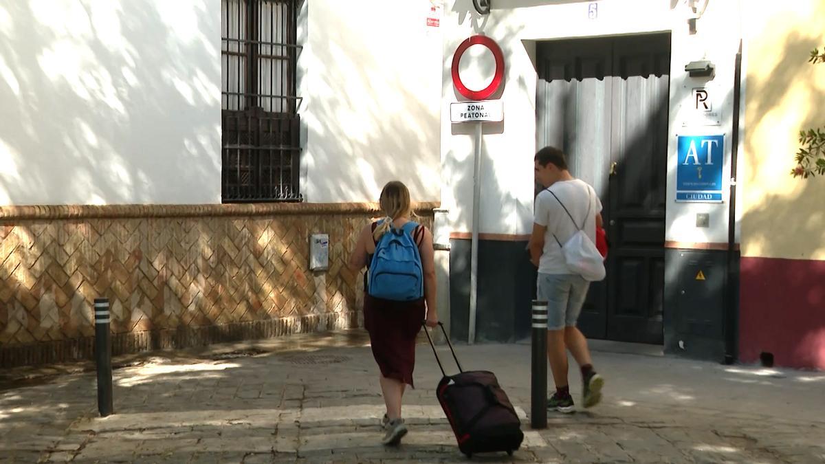 La Policía Turística llamará a las puertas de pisos que se anuncien online