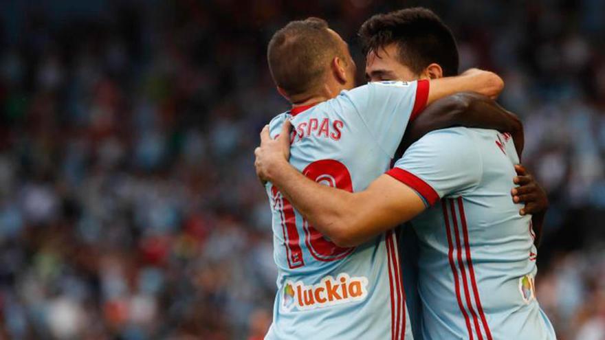 Iago Aspas y Maxi Gómez celebran un gol en Liga // Archivo