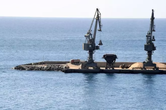 Santa Águeda pasa a ser un puerto deportivo sin transporte de cemento