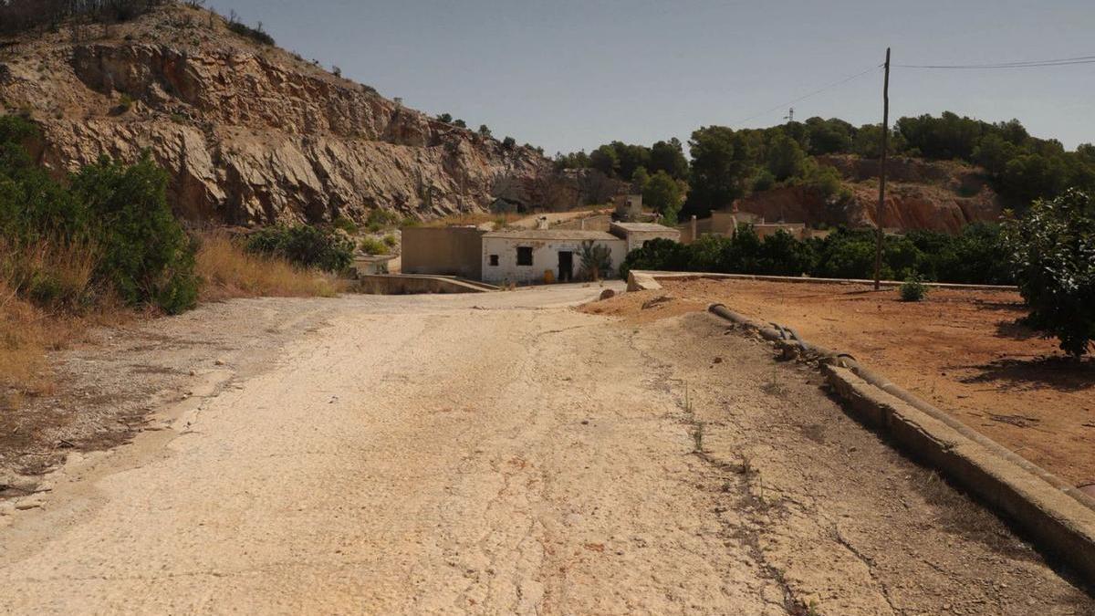 La antigua cantera de Marxuquera, donde se había proyectado la planta de biomasa de Gandia.