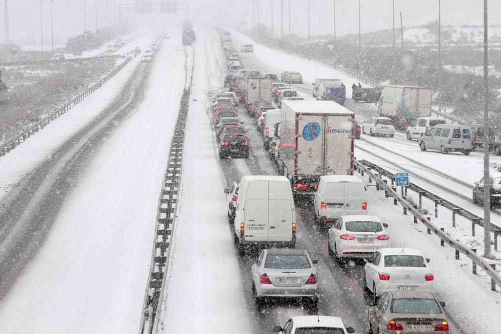 La nieve llega a San Javier, Balsicas y el Campo d