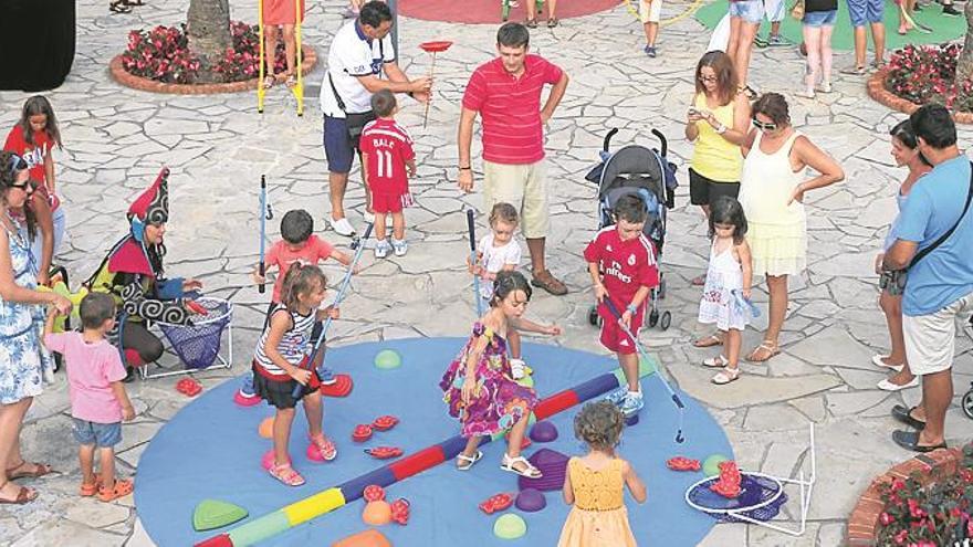 Peñíscola anima el verano con 200 actos para todos los gustos