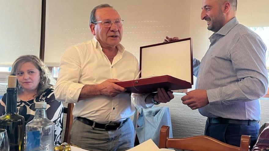 Rodeiro despide con un ágape a Carlos Camba