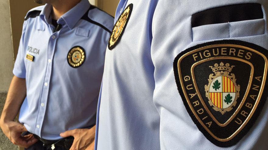 El nou uniforme dels agents de Figueres.