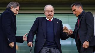 Juan Carlos I ya está en Londres: anoche cenó en un club privado y hoy irá al fútbol