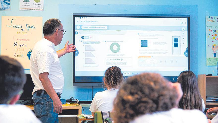 Canarias es la región española con los maestros más envejecidos