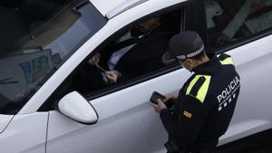 Un fiscal d’Alacant demana presó per a un veí que es va saltar cinc vegades el confinament