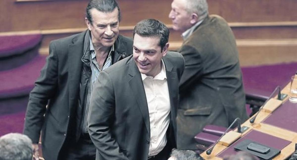 Alexis Tsipras, després de la transcendental sessió parlamentària. Alexis Tsipras, després de la transcendental sessió parlamentària.