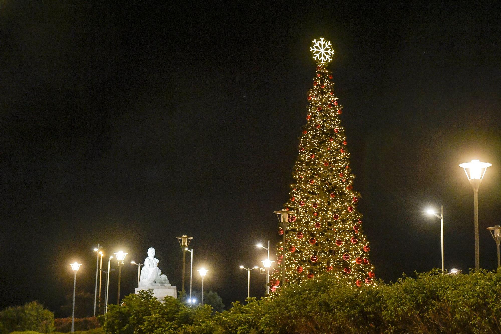 Encendido navideño en Triana