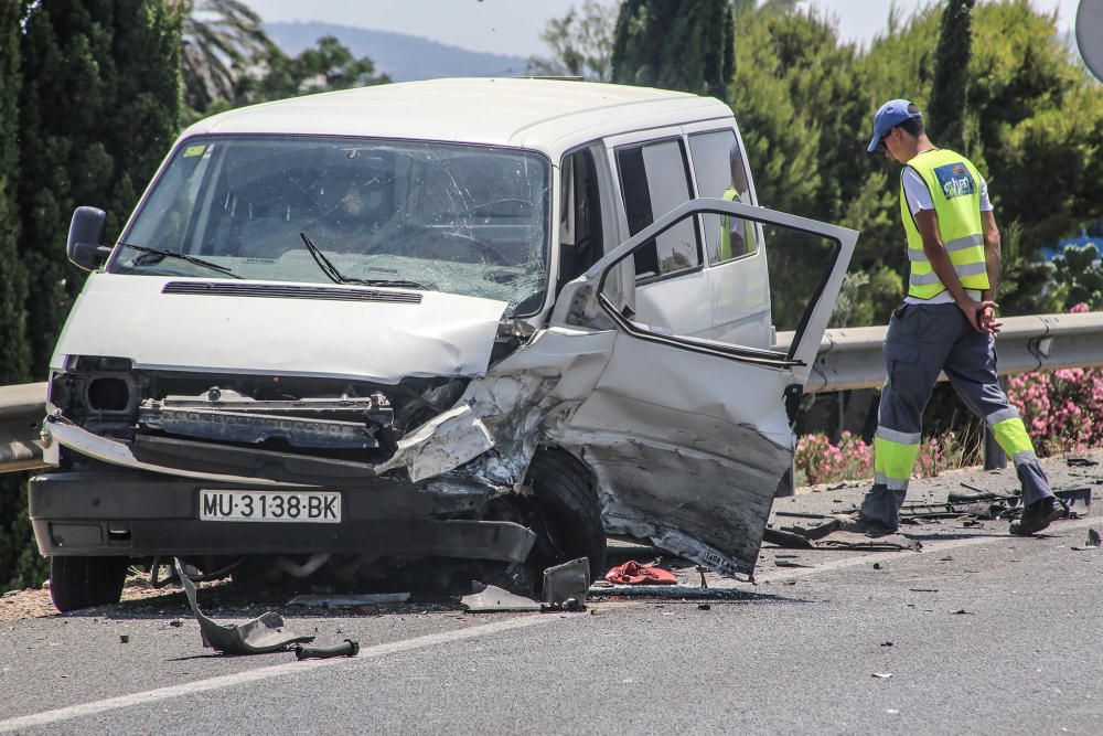 Ocho heridos en un accidente de tráfico en Callosa