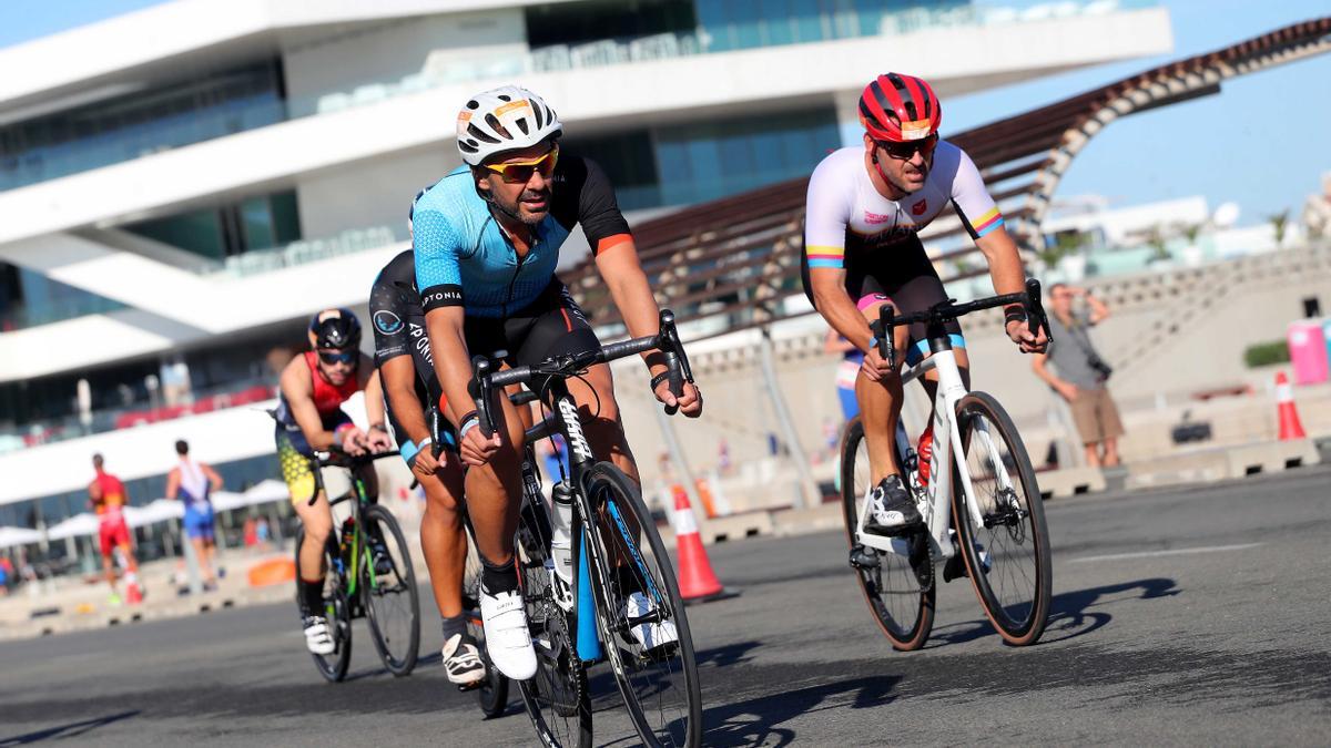 Búscate en las imágenes del campeonato de Europa de Triatlón . Distancia Olímpica