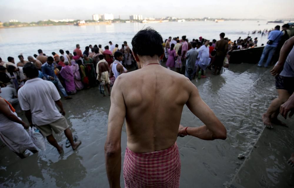 Ritual del 'trapan' a l'Índia
