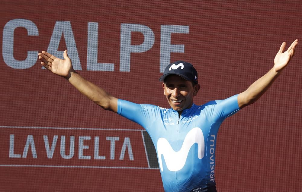 El ciclista colombiano del Movistar se adjudica en solitario la segunda etapa tras escaparse a tres kilómetros de la meta situada en la avenida de los Ejércitos