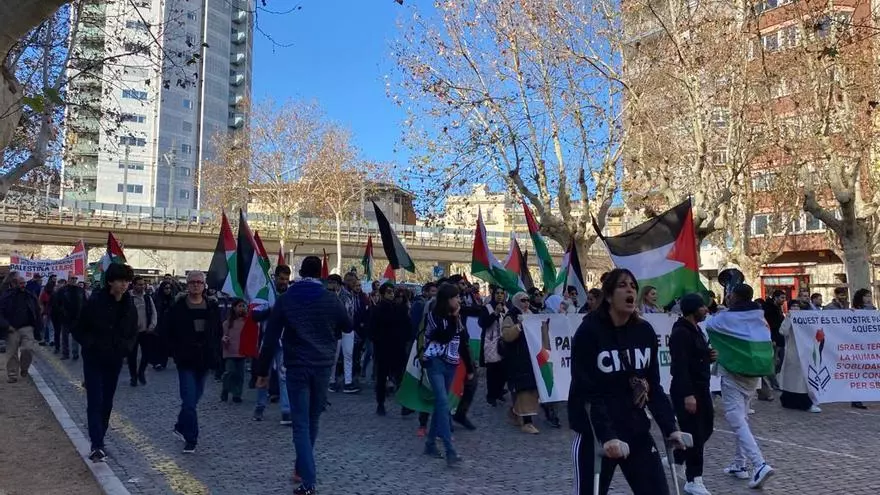 Salt i Girona se sumen a les manifestacions per Palestina