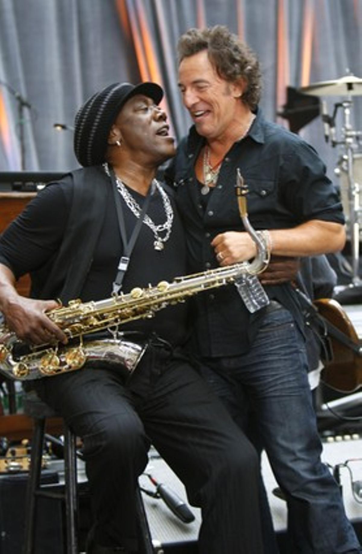Clarence Clemons i Bruce Springsteen, en un concert amb l’E-Street band a Nova York, el setembre del 2007. Clarence Clemons i Bruce Springsteen, en un concert amb l’E-Street band a Nova York, el setembre del 2007.