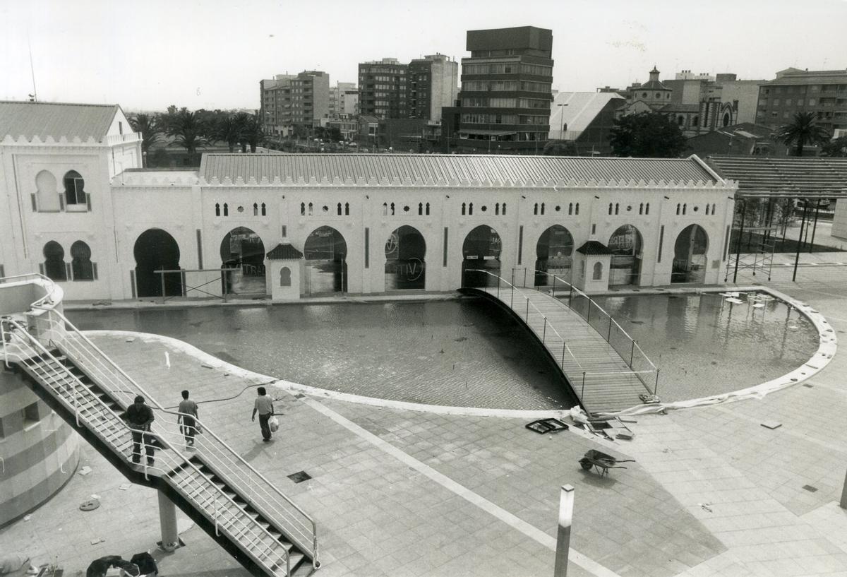 La Plaza del Mar cumple 30 años: así fue una obra que cambió el Grau de Castelló