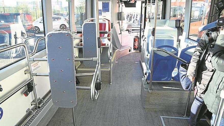 Zaragoza estrena sus 4 primeros autobuses híbridos en la línea 38